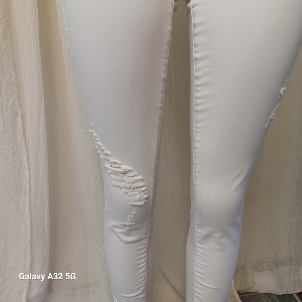 Articles Of Society Women Size 26 White Ankle Cropped Jeans Pant - Picture 6 of 16